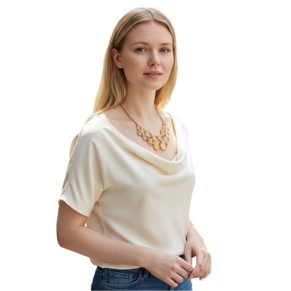 Gold costume jewelry necklace with gold stones adjustable clasp one size - Picture 2 of 4